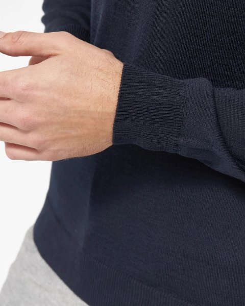 Zoom bild av Stockholm mens pullover v-neck, dark navy