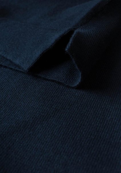 Zoom bild av Woman elegant round neck, navy
