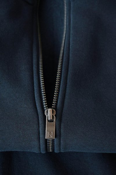 Zoom bild av Woman fashionable trainer, navy