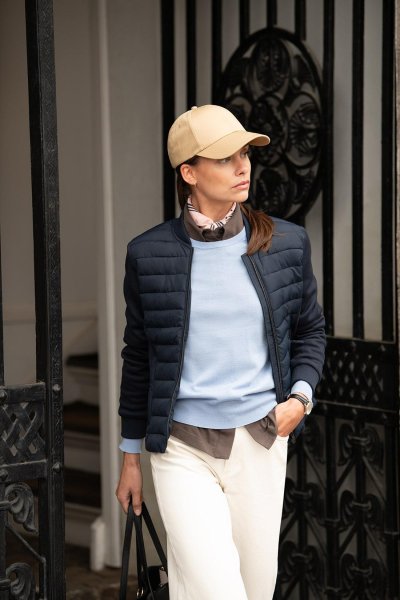 Zoom bild av Woman versatile hybrid jacket, navy