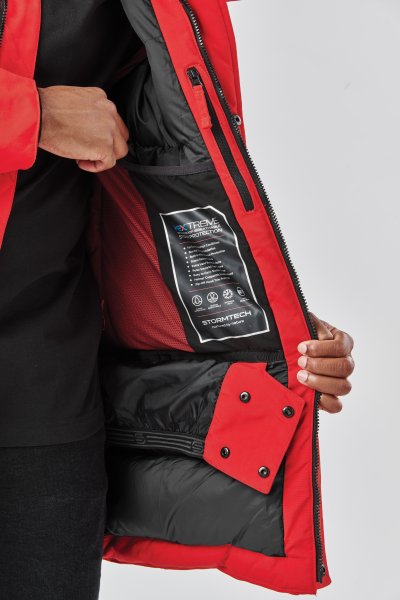 Zoom bild av Men's Denali Parka, red