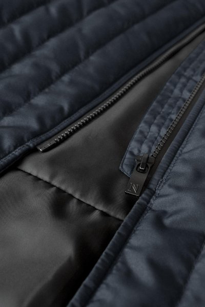 Zoom bild av Woman urban style quilted jacket, navy