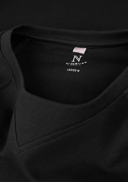 Zoom bild av Woman luxury lightweight crewneck, black