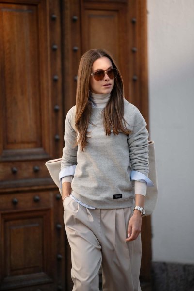 Zoom bild av Woman luxury lightweight crewneck, grey melange