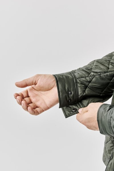 Zoom bild av Men's Tundra Quilted Shacket, cypress